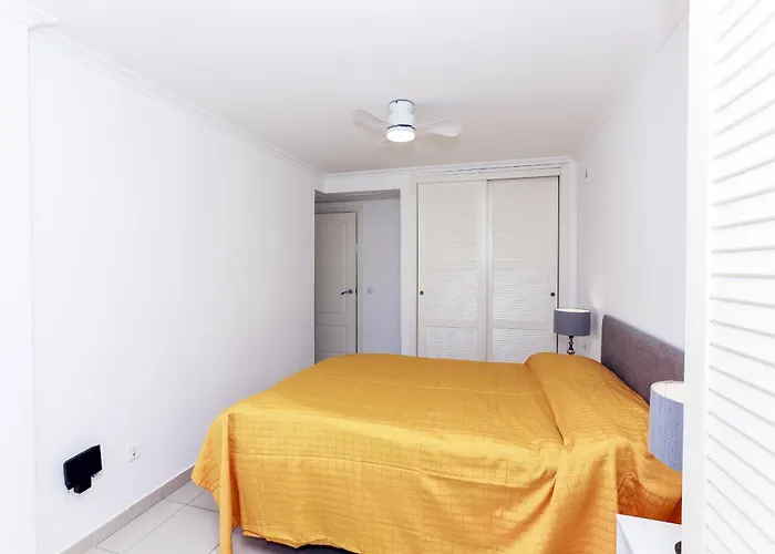 169 Medina Molins B-6 دينايا