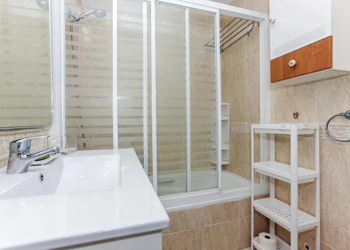 169 Medina Molins B-6 دينايا